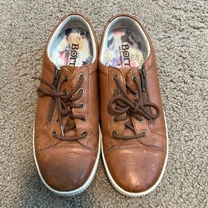 Womens Size 8 Leather Brown Shoes